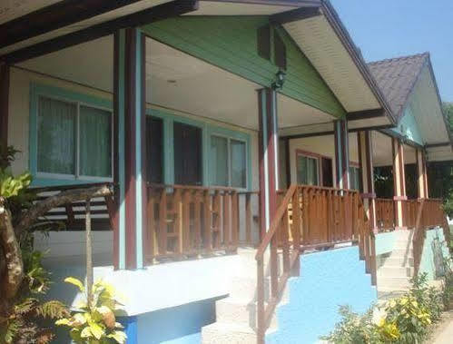 Kanchanaporn Resort Ko Lan Exterior photo